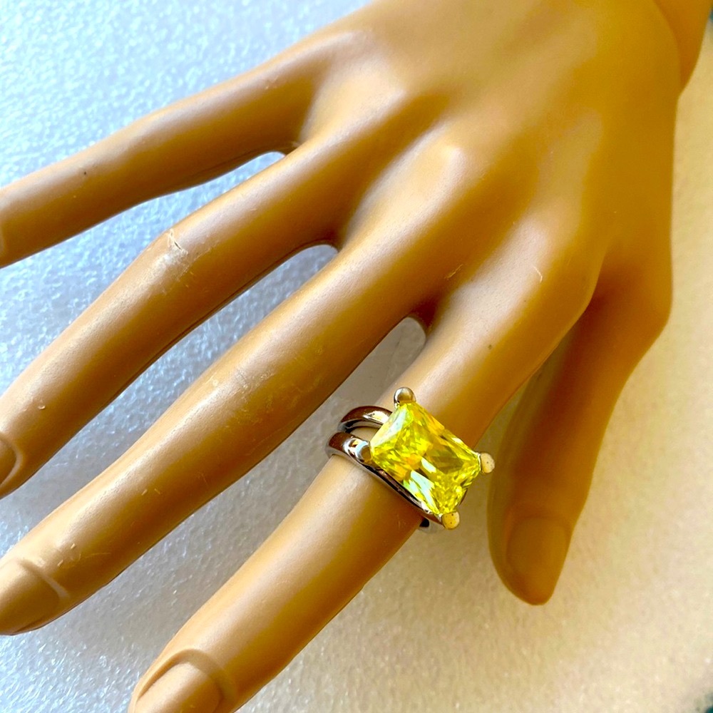 Solid Sterling Silver Ring Vintage Lemon Yellow S… - image 2